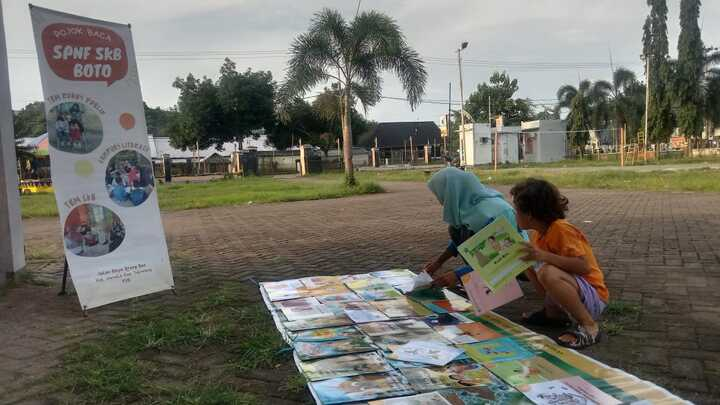 Pojok Baca Literasi di Kecamatan Jereweh